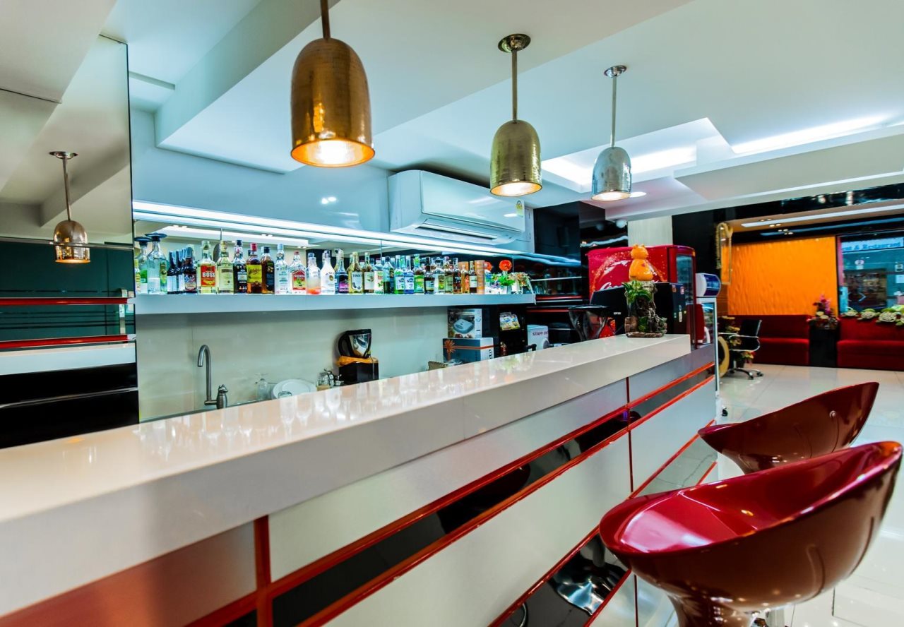 De Lux Bangkok Hotel 13