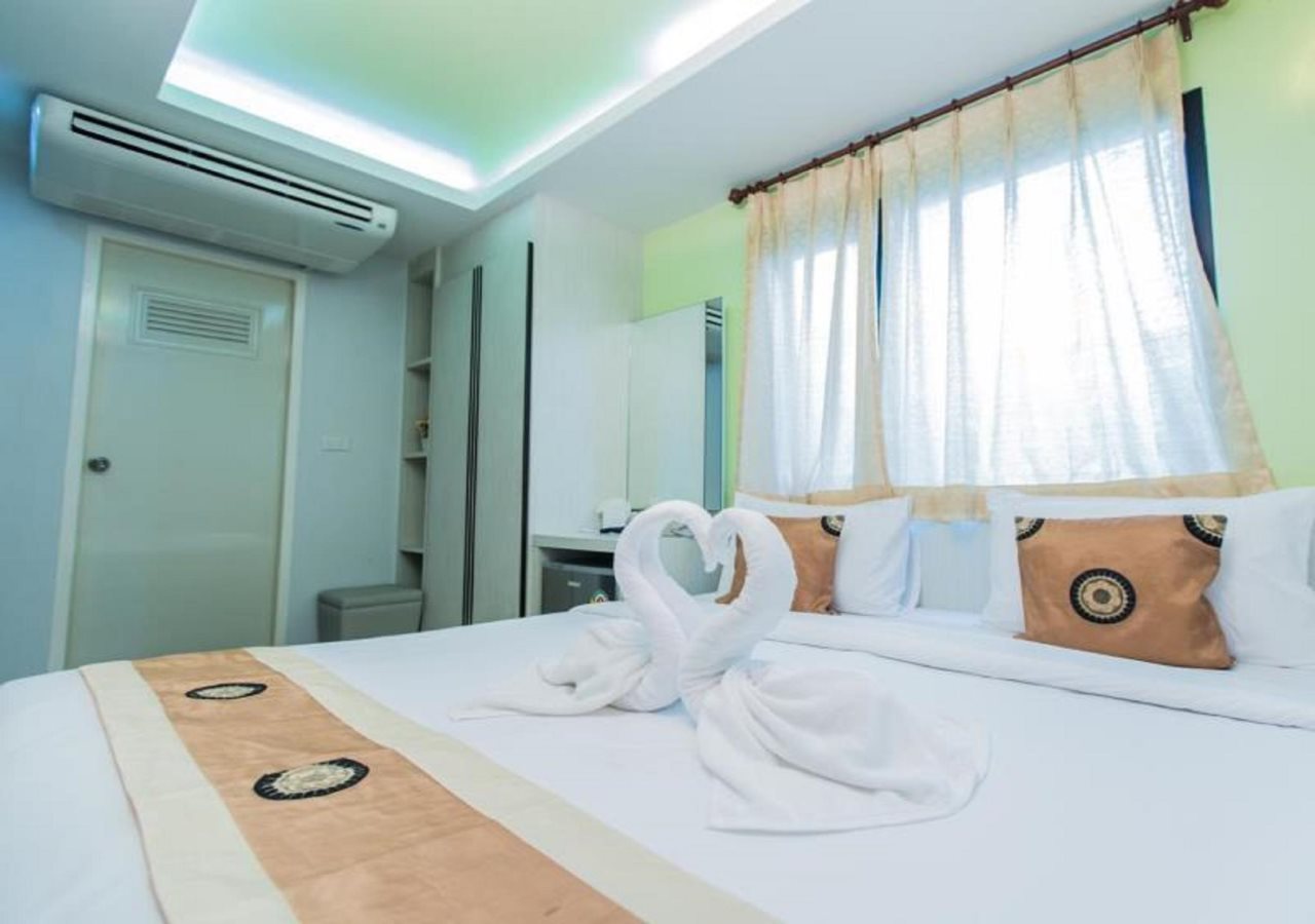 De Lux Bangkok Hotel 2