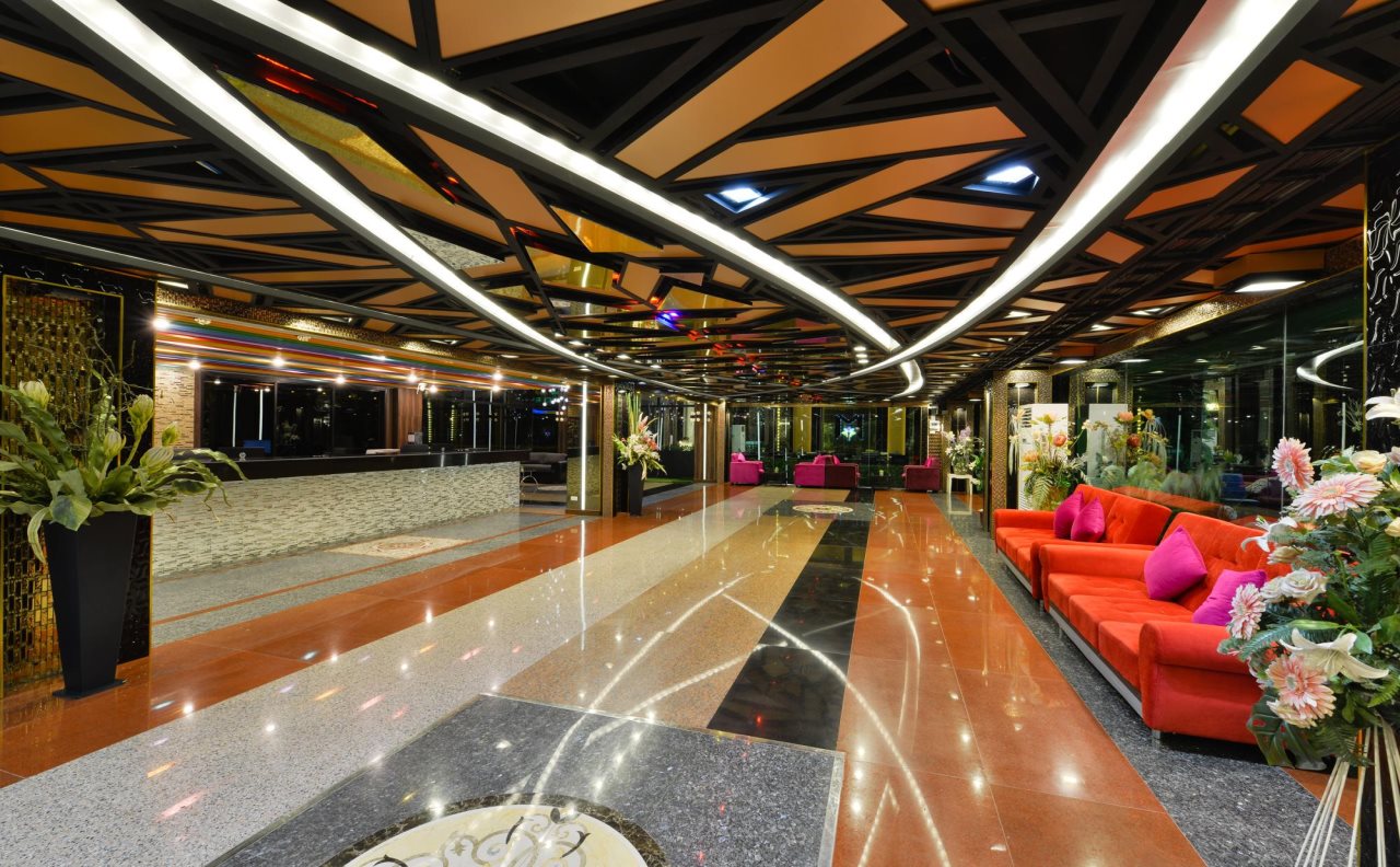 The Breton Hotel Media 11
