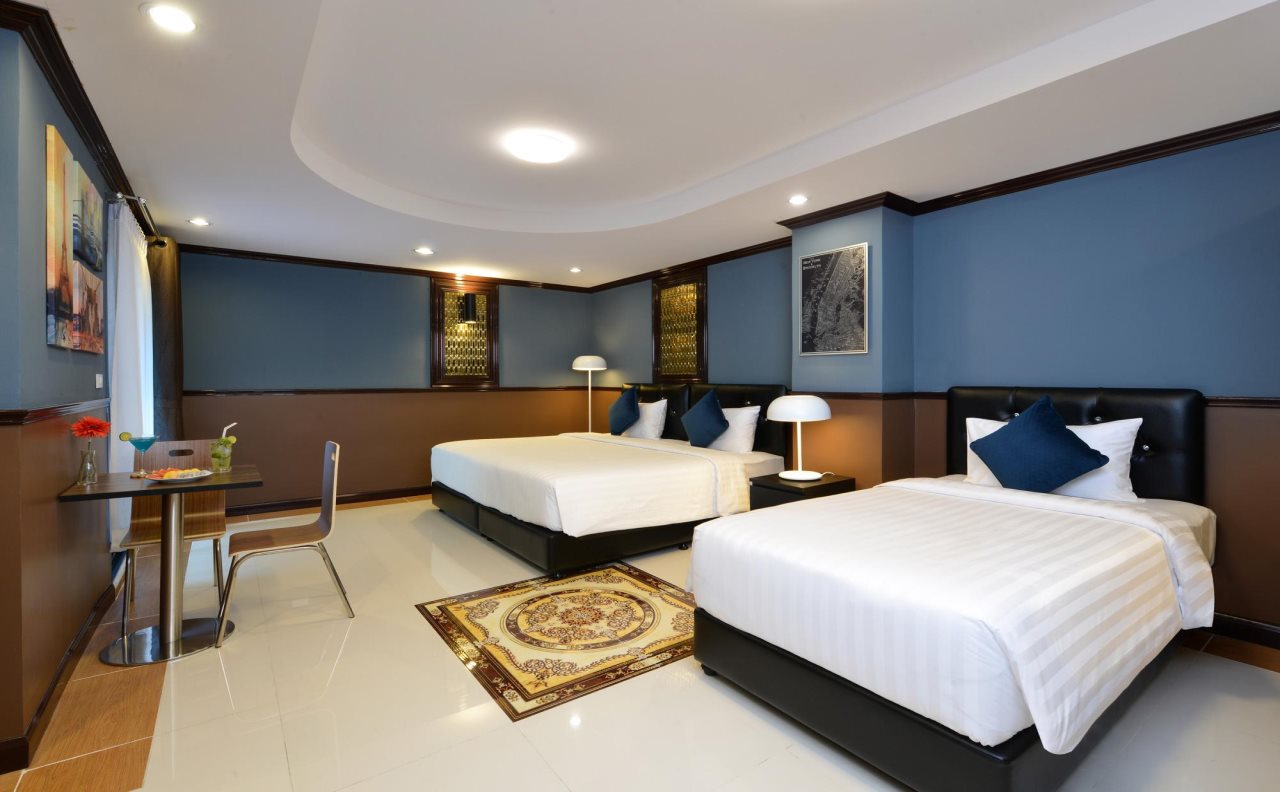 The Breton Hotel Media 3