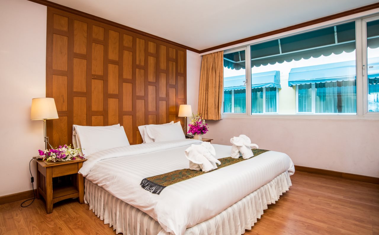 New Siam Riverside 2