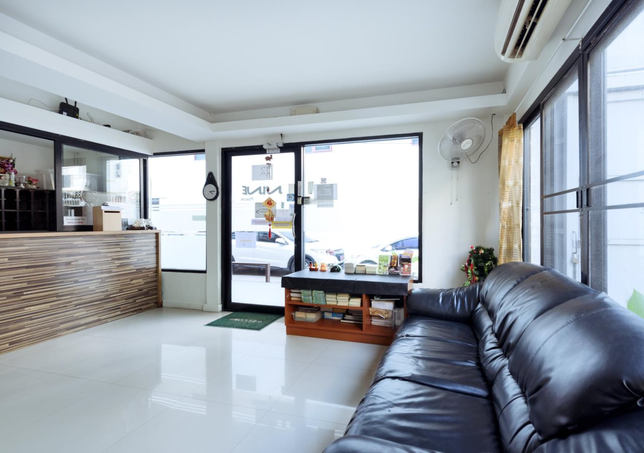 Nine Place - Sukhumwit Soi 40-Rama4 branch 3