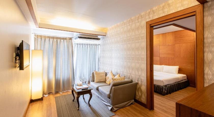 Nonthaburi Palace Hotel 23