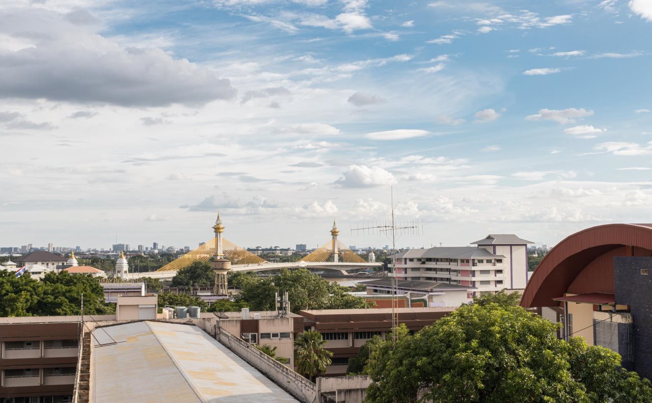 Nonthaburi Palace Hotel 8