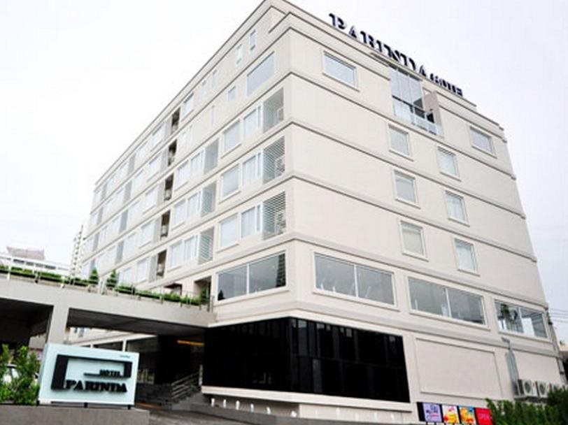 Parinda Hotel 23