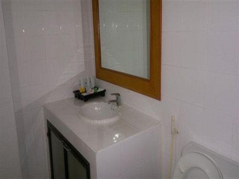 PathumThani Place Hotel 16