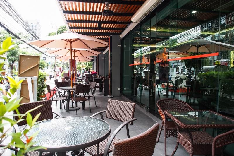 Picnic Hotel Bangkok 18
