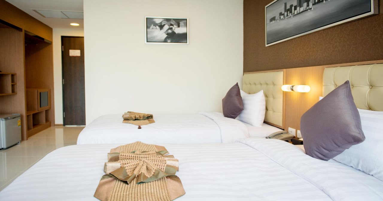 Picnic Hotel Bangkok 2