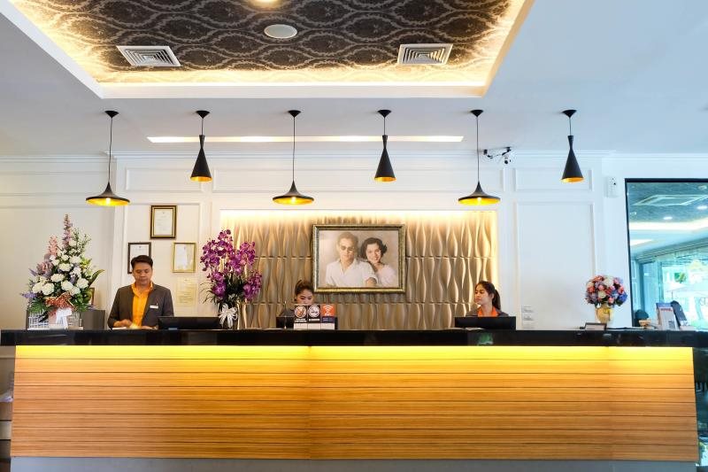 Picnic Hotel Bangkok 6