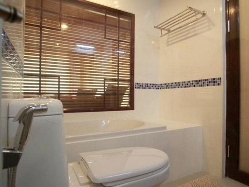 L-Seven Hotel 11
