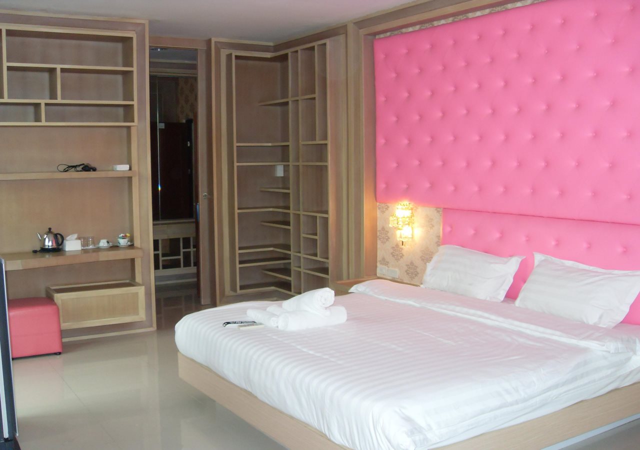 L-Seven Hotel 23