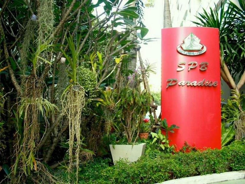 L-Seven Hotel 8