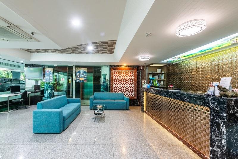 L-Seven Hotel 9