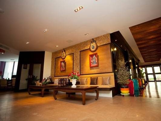 Siam Paradise Entertainment Complex 7
