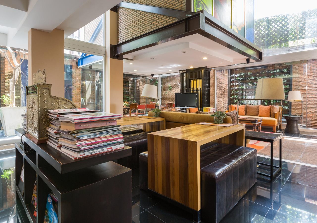 Silom Convent Garden 17