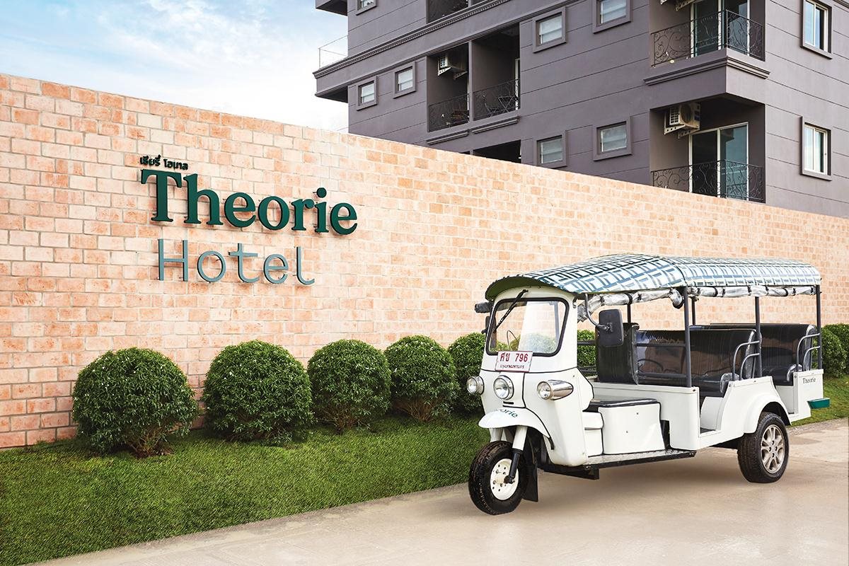 Theorie Hotel Sukhumvit by Tolani 12
