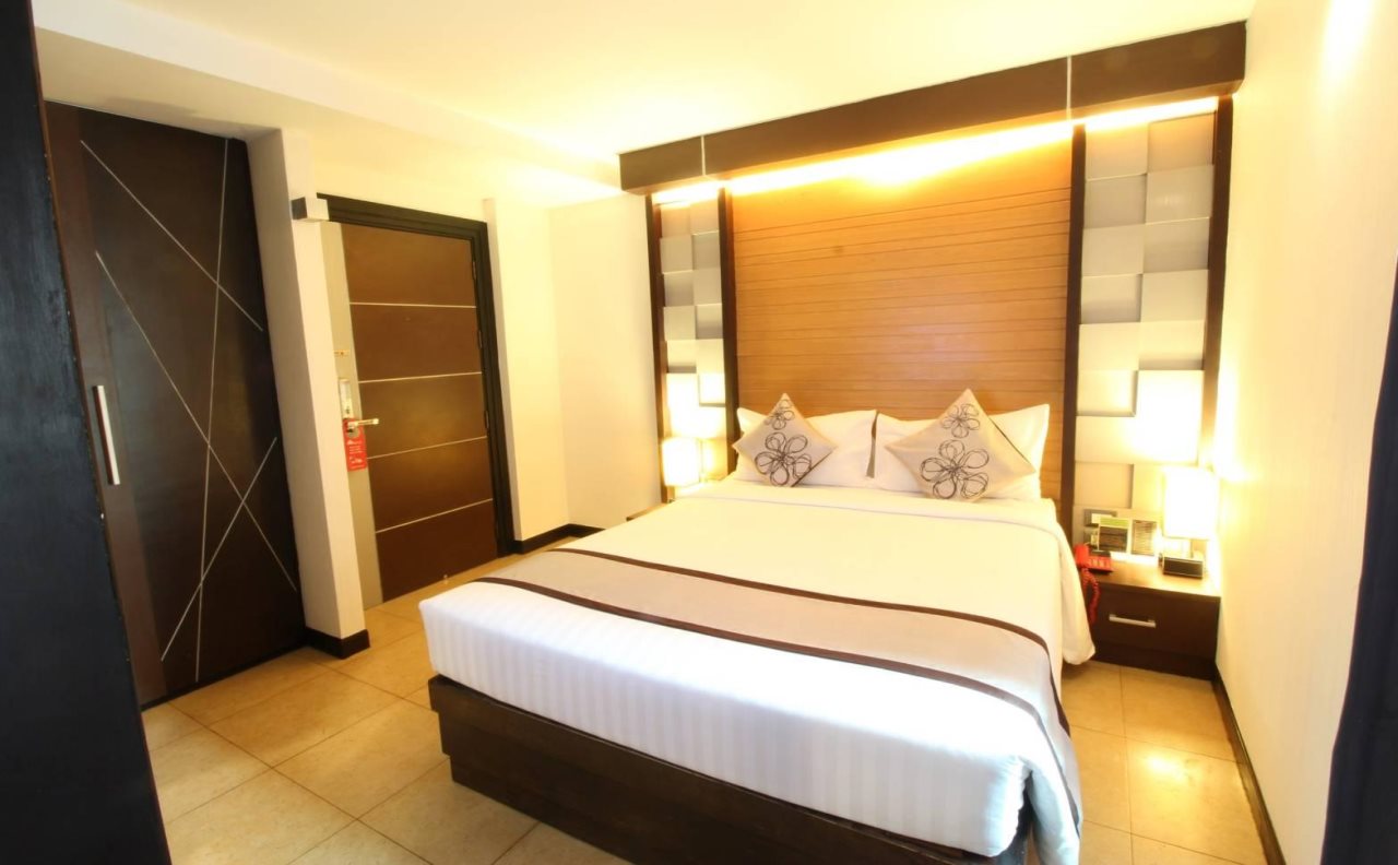 Sky Dome Resotel 10