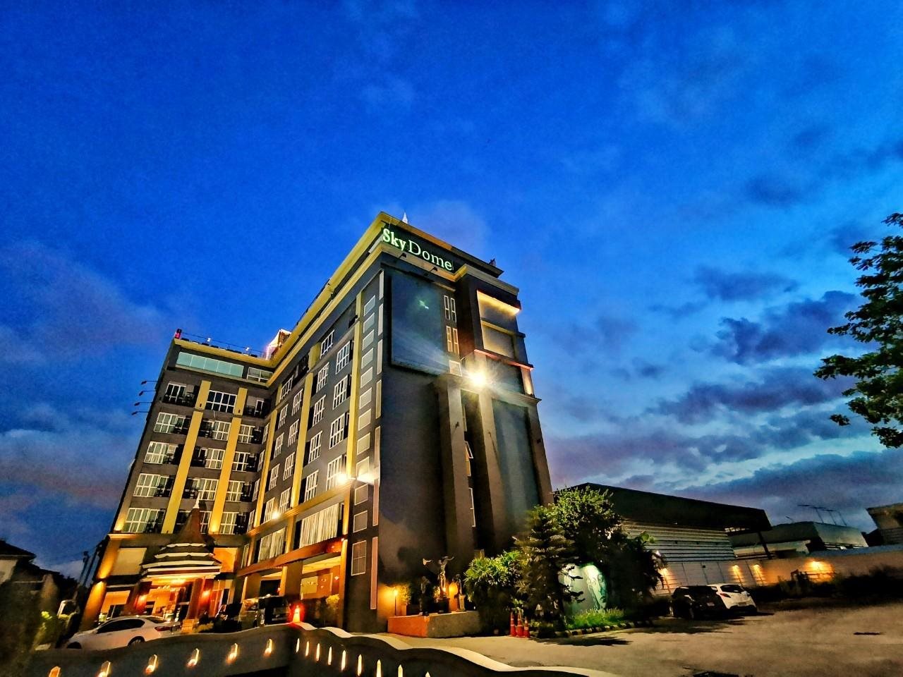 Sky Dome Resotel 17