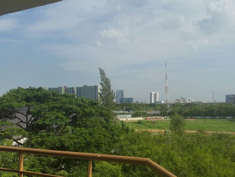 Sky Place Srinakarin 10