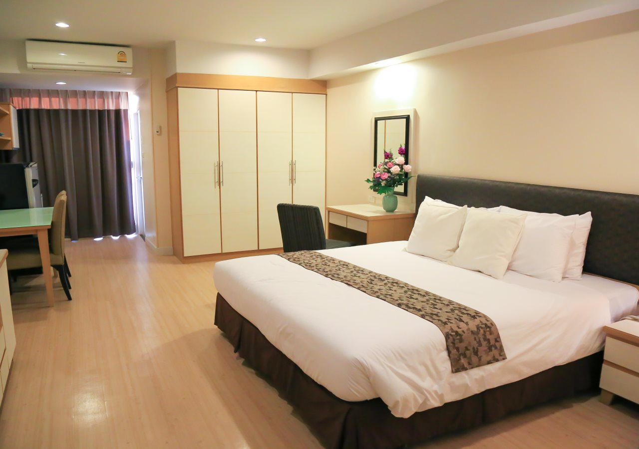 Sky Place Srinakarin 24