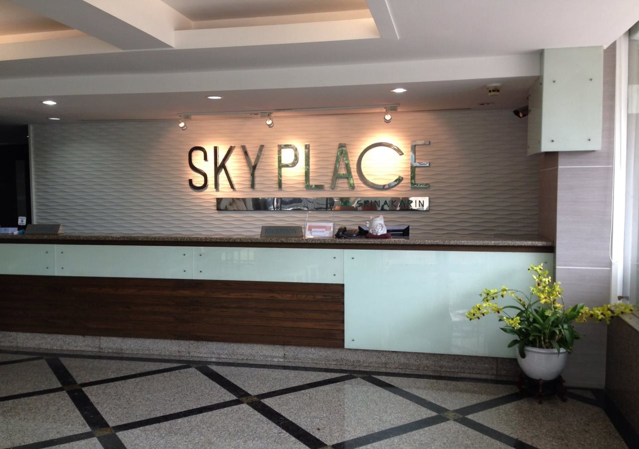 Sky Place Srinakarin 8