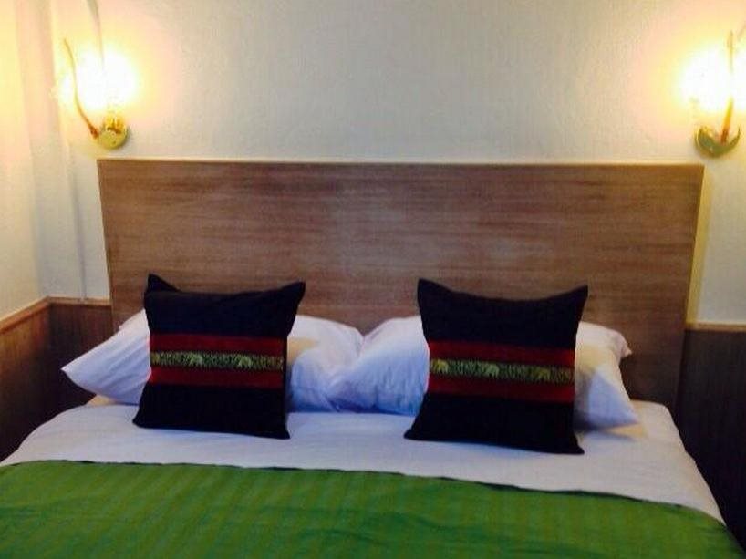 Sukhumvit 20 Guest House 23