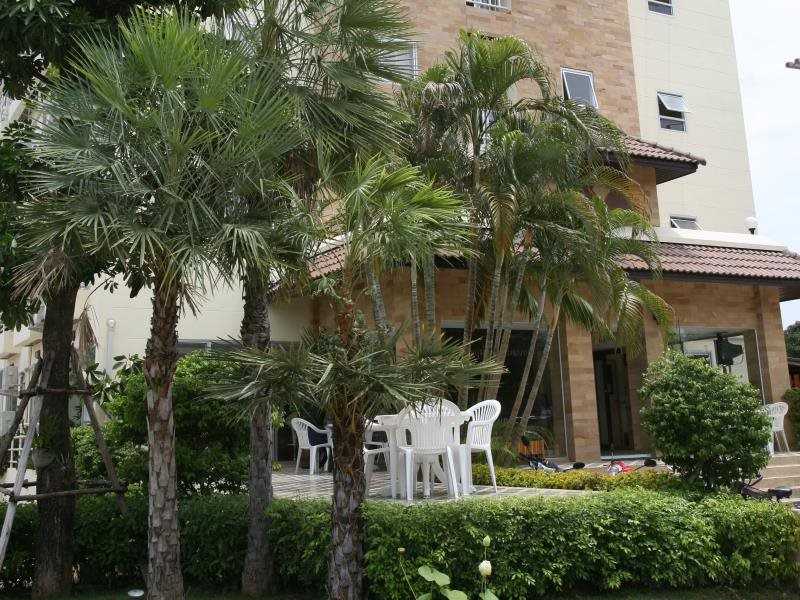 Suklutai Hotel & Serviced Apartment 14