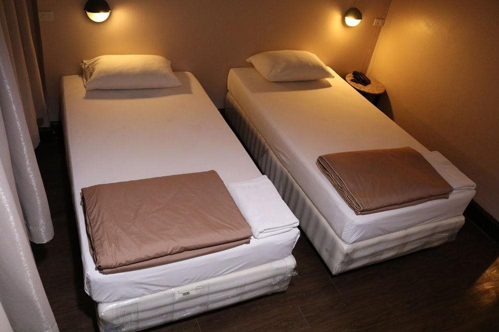 Suksawad Hotel 11