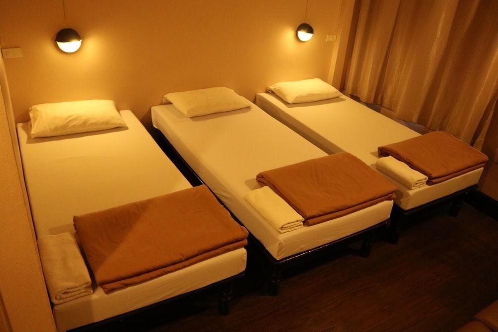 Suksawad Hotel 12