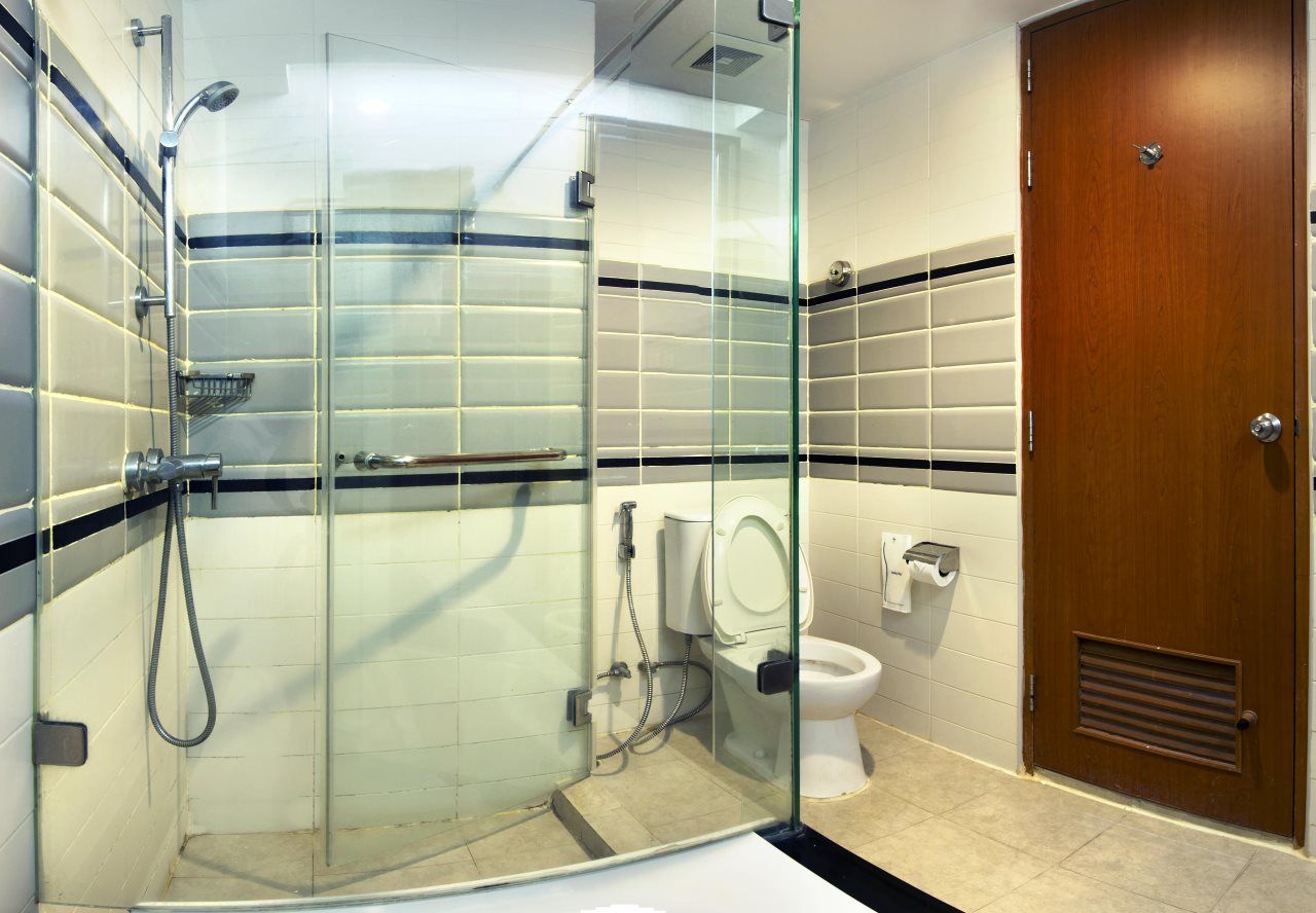 Thamrongin Hotel 8