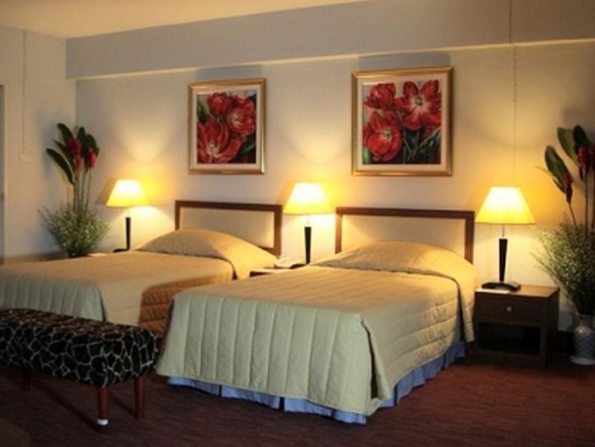 The Canal Hotel 6