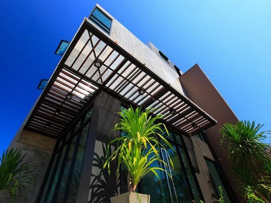 The Plubpla Serviced Apartment 14