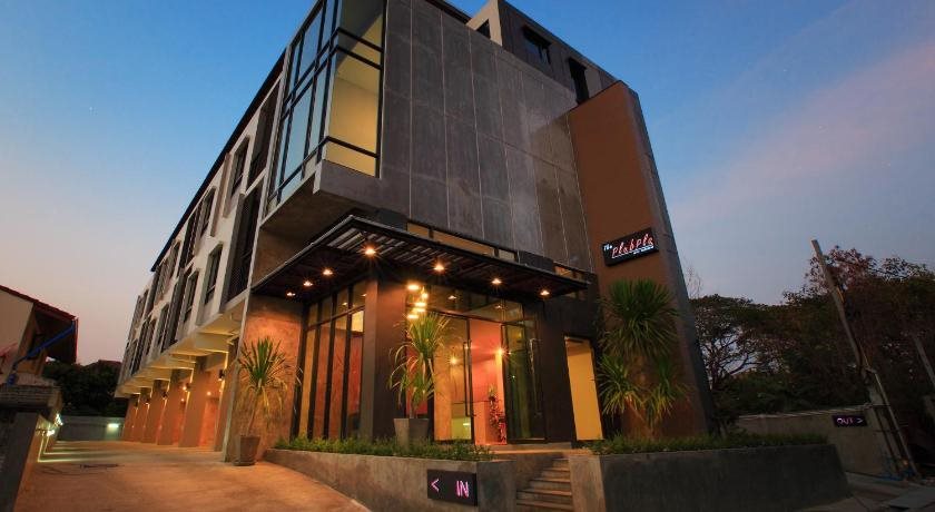 The Plubpla Serviced Apartment 21