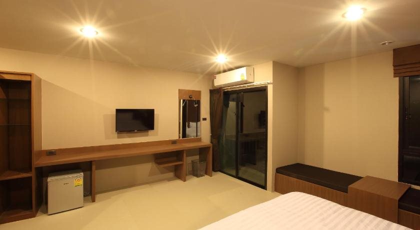 The Plubpla Serviced Apartment 23