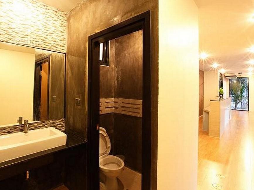 The Plubpla Serviced Apartment 24