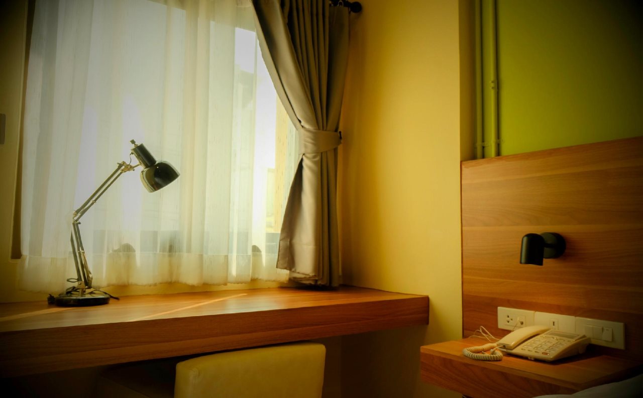 Siri Oriental Bangkok Hotel 17
