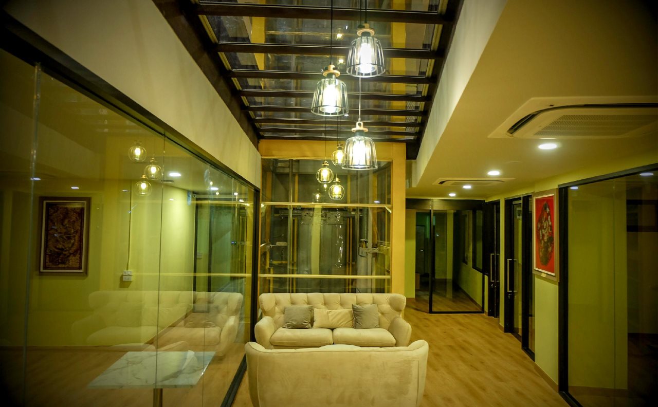Siri Oriental Bangkok Hotel 4