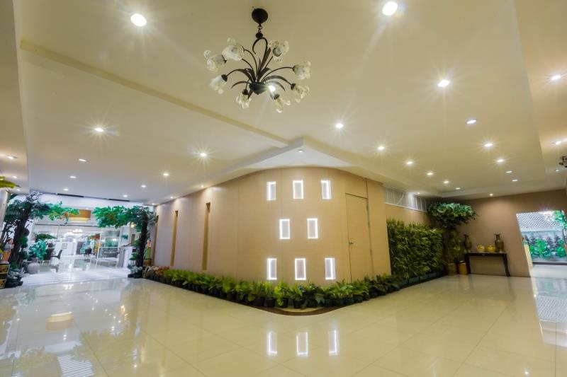 Three Seasons Place Hotel 15