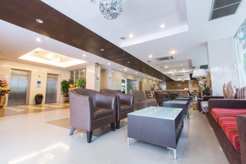 Three Seasons Place Hotel 24