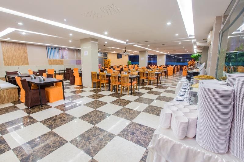 Three Seasons Place Hotel 6
