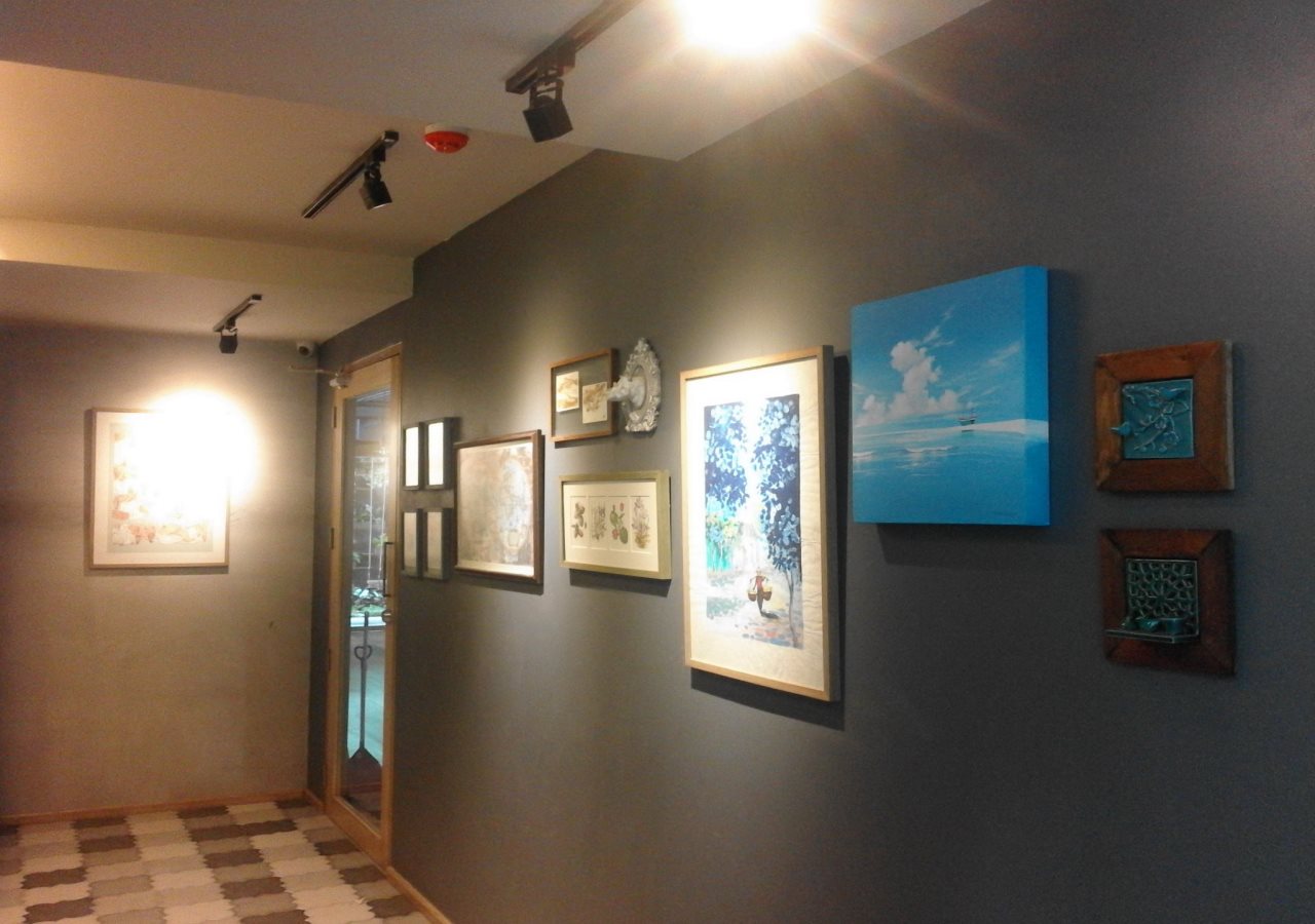 Tints of Blue Residence 18
