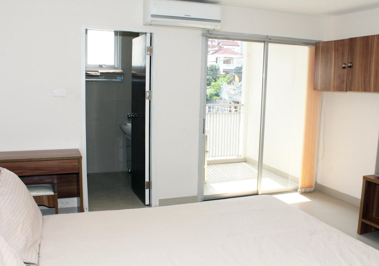UTD Apartments Sukhumvit Hotel & Residence 12