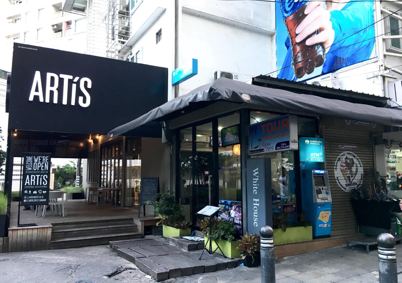White House Asoke Sukhumvit 18 9