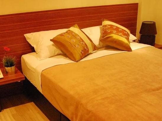 White House Asoke Sukhumvit 18 2