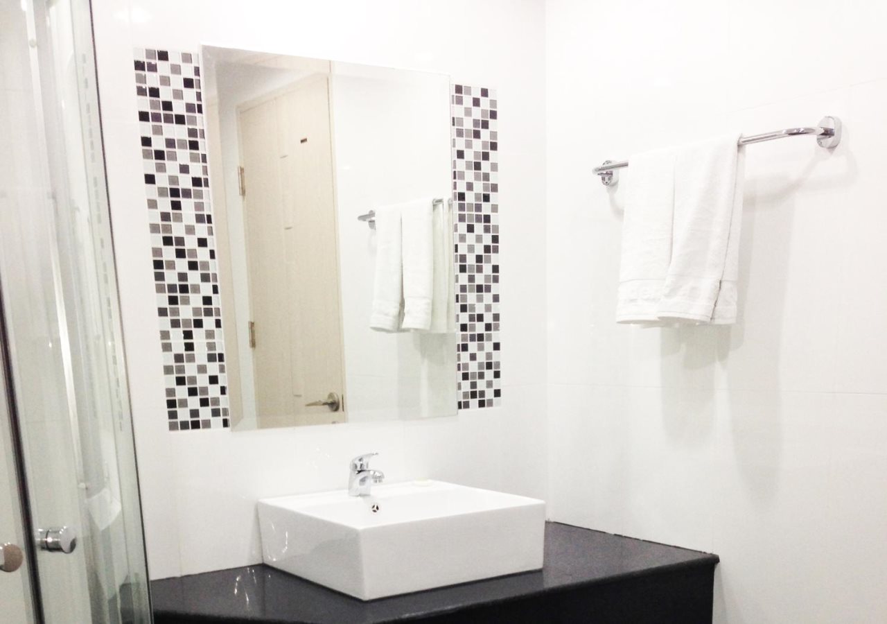 iCheck Inn Residences Sathorn 8