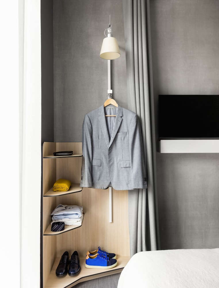 OKKO HOTELS Paris Rueil-Malmaison 8
