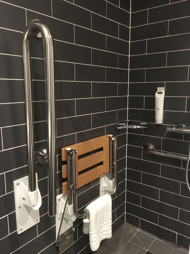 Holiday Inn Express St. Albans - M25, JCT.22 22