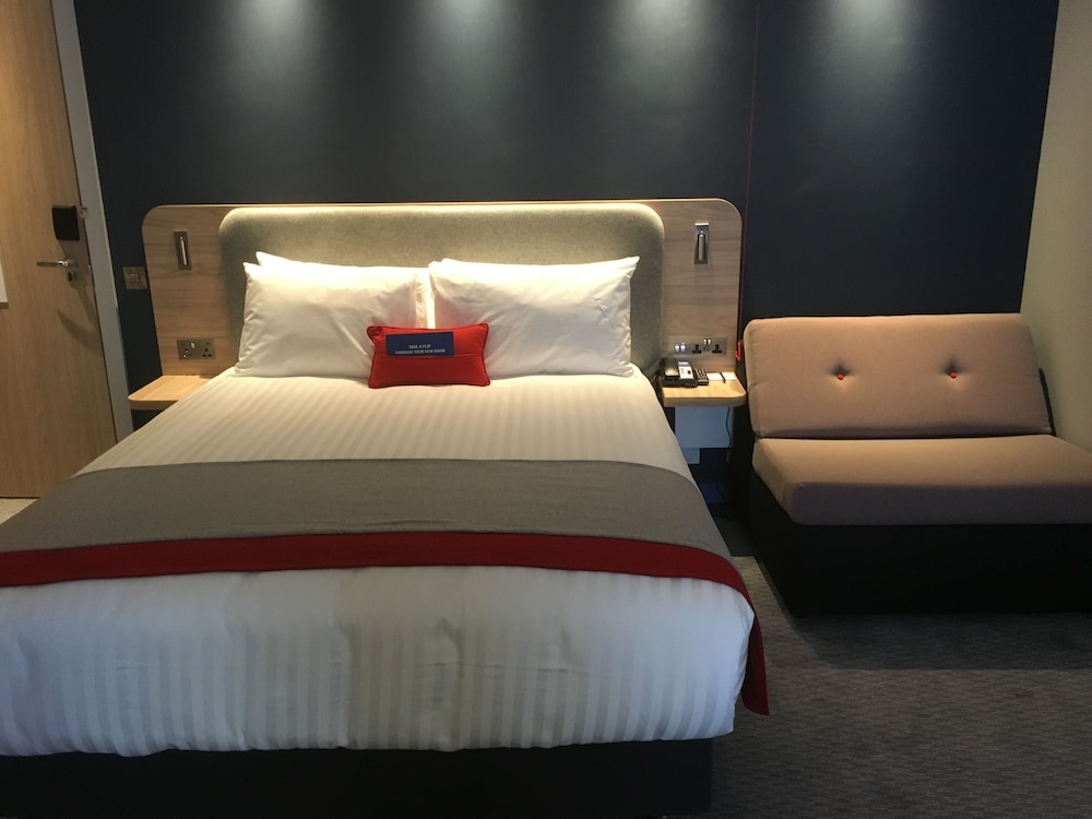 Holiday Inn Express St. Albans - M25, JCT.22 7