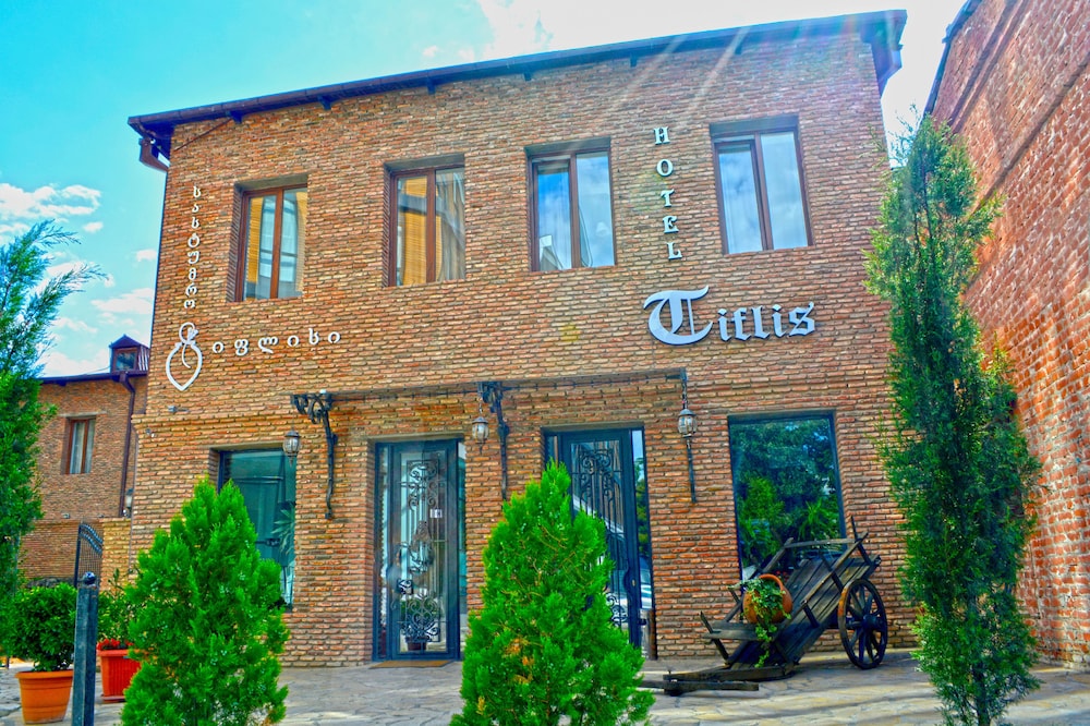 Hotel Tiflis 1