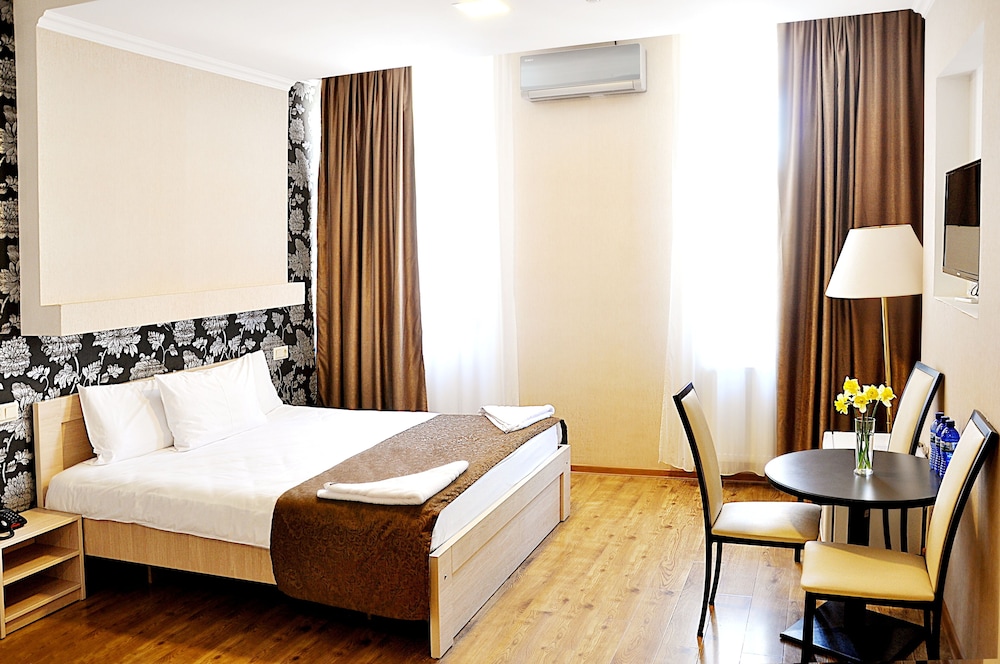 Hotel Tiflis 16